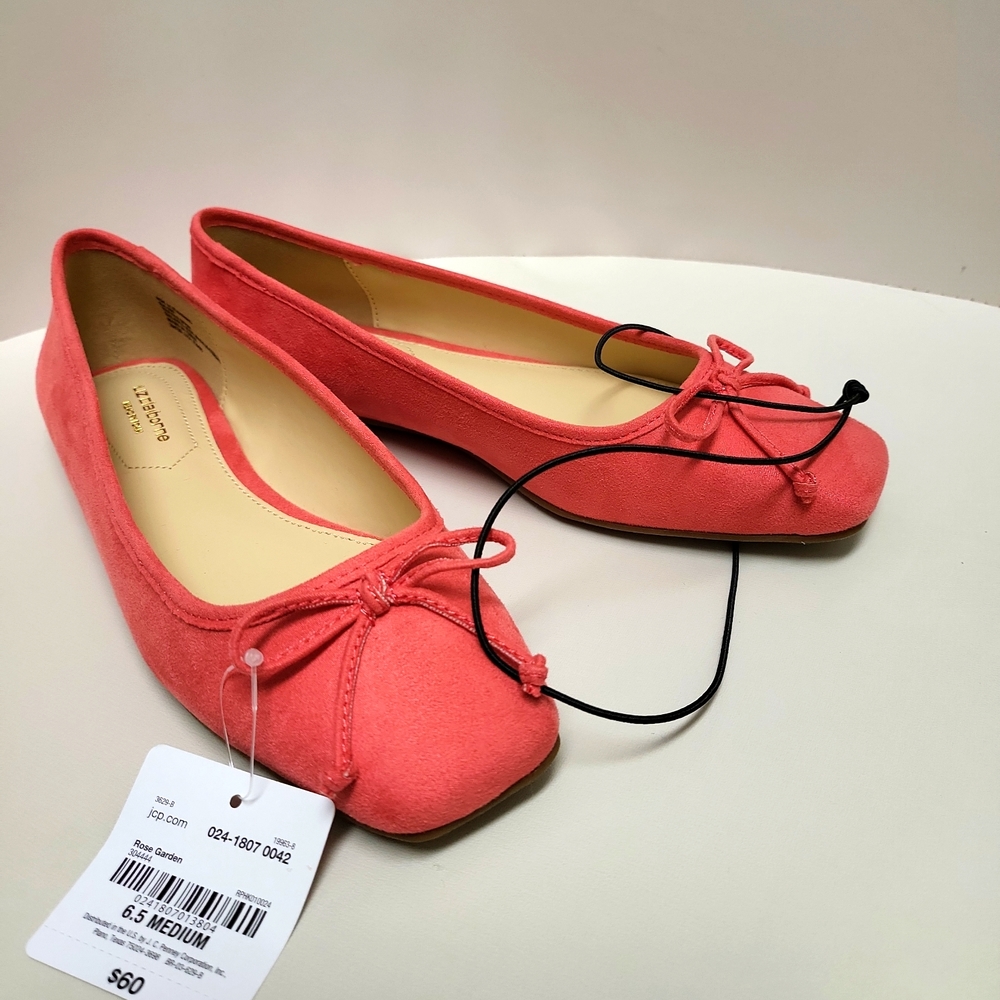 NWT Liz Claiborne flats